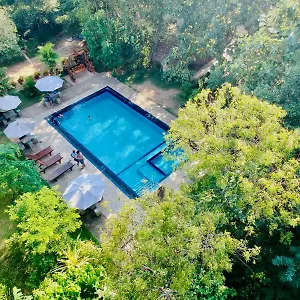Dudley Nature 3* Habarana