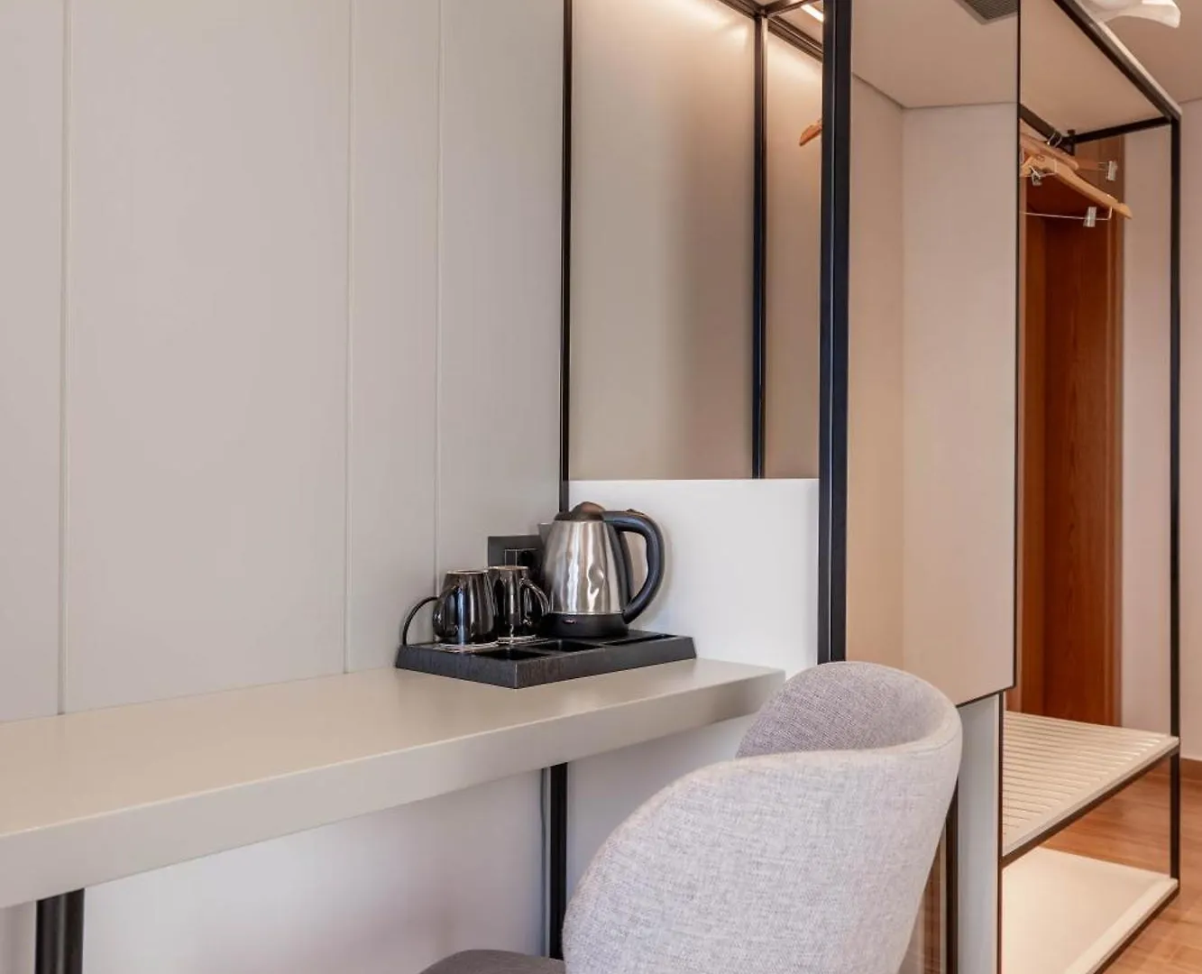 Nobbu Hotel Ksamil 4*,